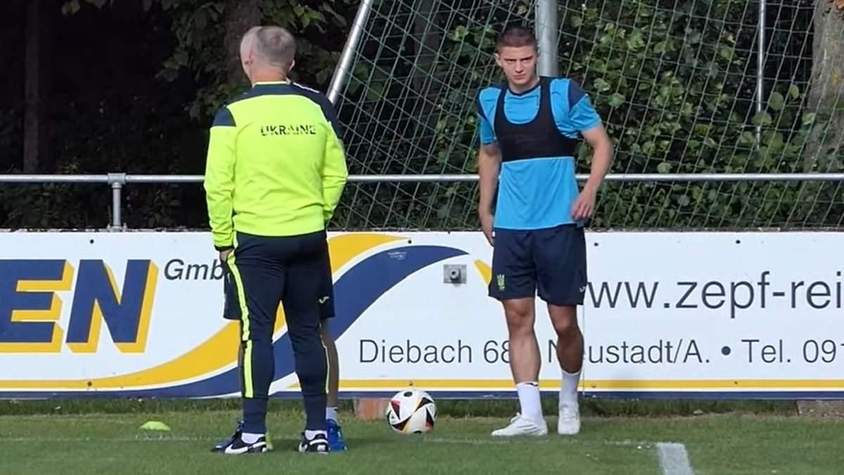 Сергей Ребров и Виталий Миколенко / Фото УАФ Сергей Ребров и Виталий Миколенко / Фото УАФ