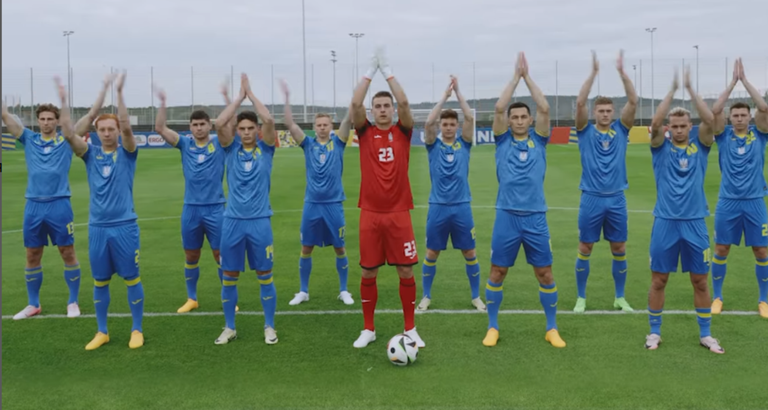 Игроки сборной Украины / Скриншот из видео
