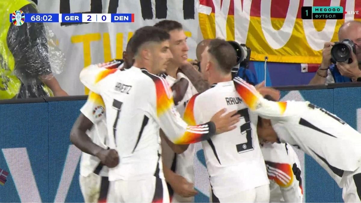 Гравці Бундестім святкують / Скріншот з трансляції