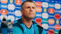Реброва выгнали из раздевалки – наставник сборной Украины рассказал, как команда отреагировала на поражение Румынии