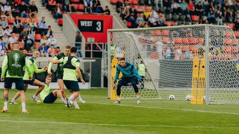 Игроки сборной Украины на тренировке / Фото УАФ Игроки сборной Украины на тренировке / Фото УАФ