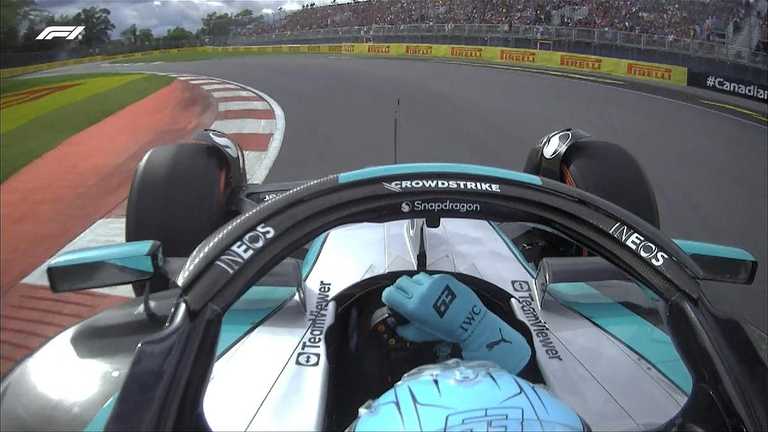 Болід Рассела / Скріншот з трансляції Болід Рассела / Скріншот з трансляції