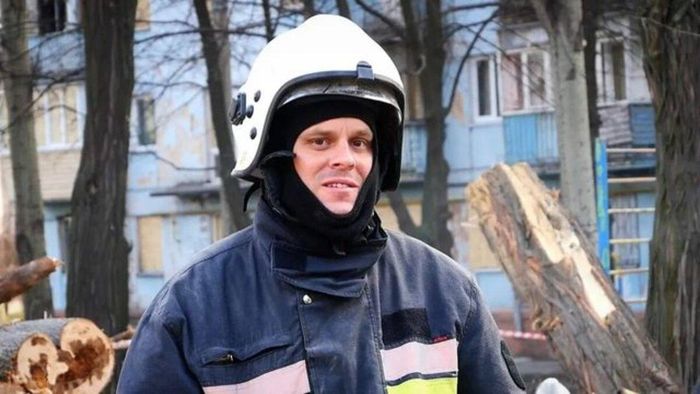 Екс-футболіст, який грав із Сидорчуком і Кривцовим, рятує українців після прильотів ракет