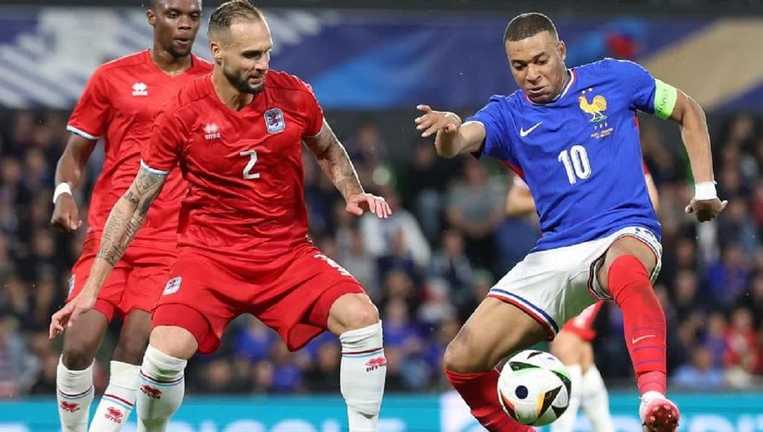 Франция разбила Люксембург / Фото EFE Франция разбила Люксембург / Фото EFE