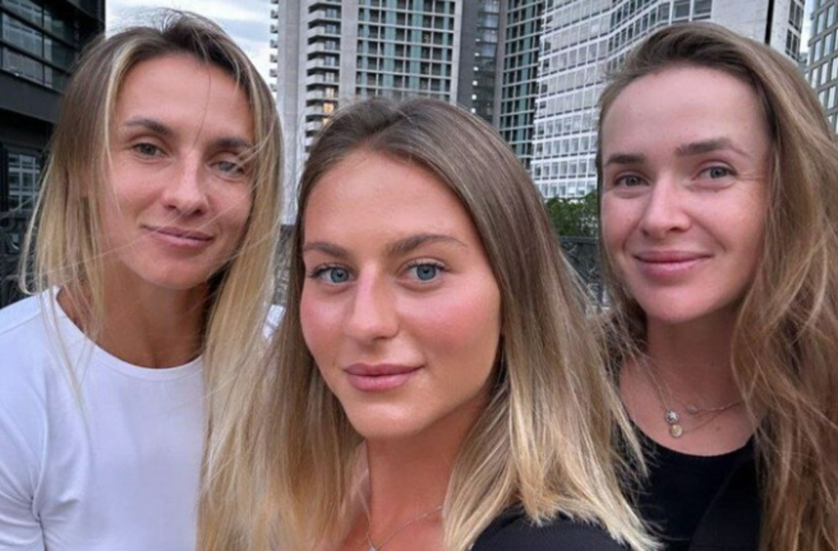 Цуренко, Костюк и Свитолина / Фото из Instagram Цуренко, Костюк и Свитолина / Фото из Instagram