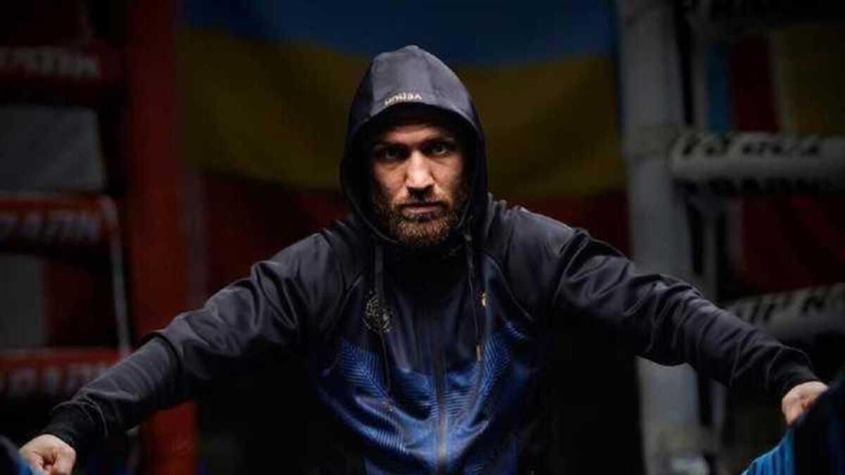 Василь Ломаченко / фото Venum