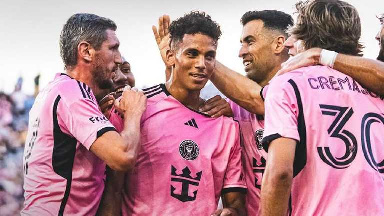 Інтер Маямі / ФК Інтер Маямі Інтер Маямі / ФК Інтер Маямі