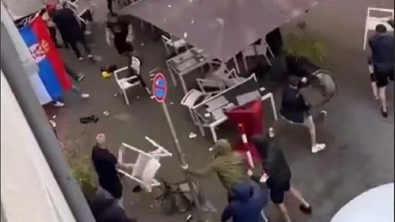 Драка фанатов / скриншот Драка фанатов / скриншот