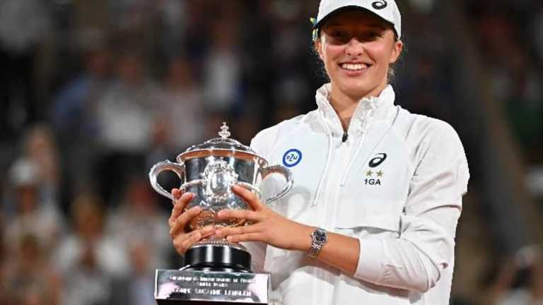 Іга Свьонтек / фото з Twitter Ролан Гаррос Іга Свьонтек / фото з Twitter Ролан Гаррос