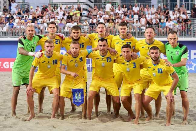 Збірна України з пляжного футболу / Фото АПФУ