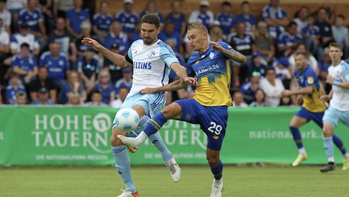 Динамо зіграло внічию з німецьким Шальке – новачок відзначився результативною дією Динамо зіграло внічию з німецьким Шальке – новачок відзначився результативною дією