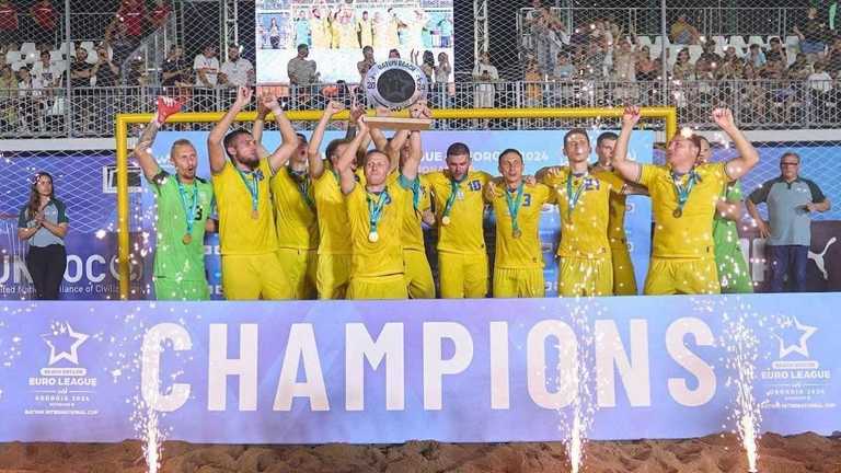 Збірна України з пляжного футболу / фото: УАФ Збірна України з пляжного футболу / фото: УАФ