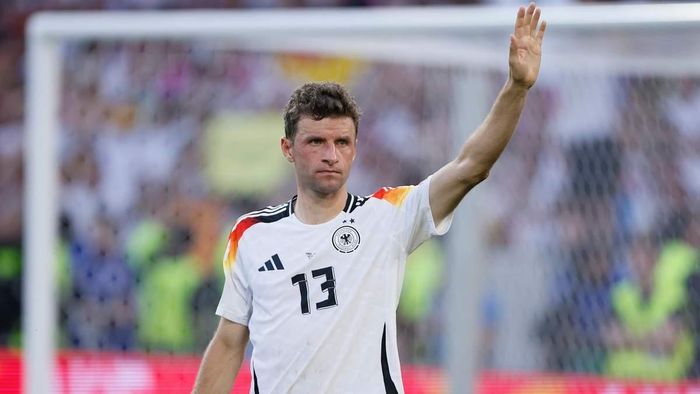 "Теперь я болельщик на трибунах": легенда немецкого футбола официально попрощался со сборной