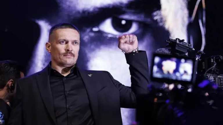 Александр Усик/ Фото EFE Александр Усик/ Фото EFE