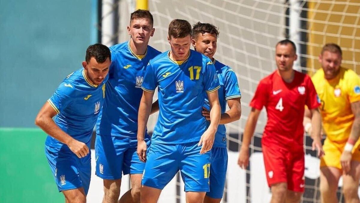 Збірна України з пляжного футболу / Фото АПФУ Збірна України з пляжного футболу / Фото АПФУ