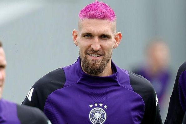 Легендарний кіпер розніс гравця збірної Німеччини на Євро-2024 через екстраваганту зачіску 