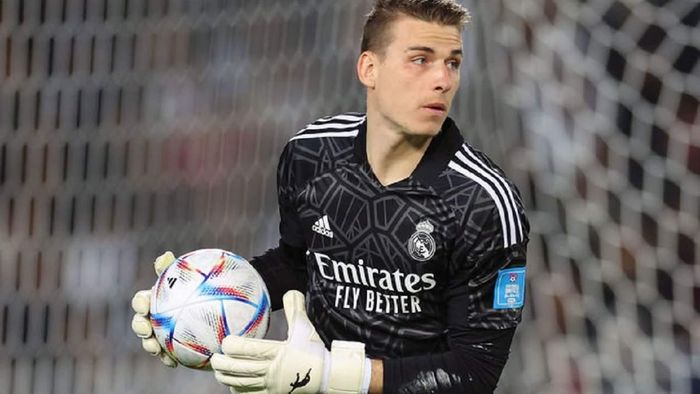 Лунін загадково розповів іспанським журналістам про своє майбутнє у Реалі