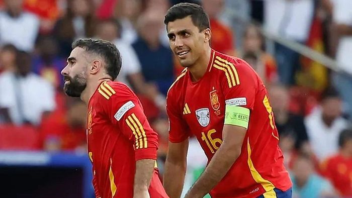 Одна з європейських футбольних асоціацій поскаржилася в УЄФА на святкування Іспанією перемоги на Євро-2024 – Родрі перетнув межу