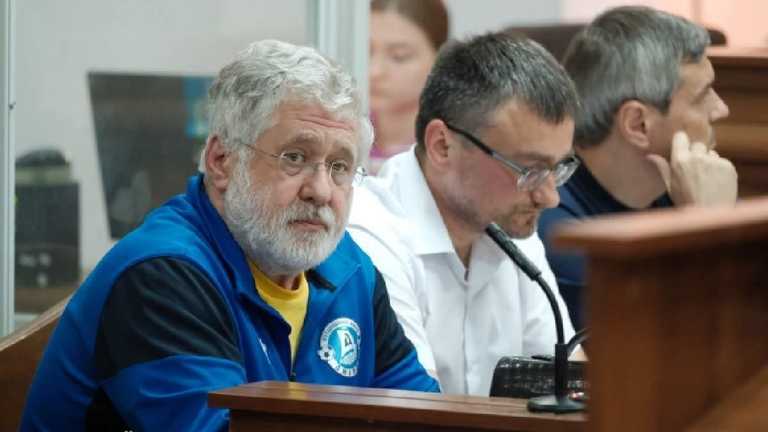 Игорь Коломойский (слева) / Фото РБК-Украина Игорь Коломойский (слева) / Фото РБК-Украина