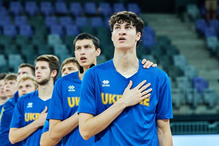 Молодежная сборная Украины по баскетболу поблагодарила ВСУ – видео