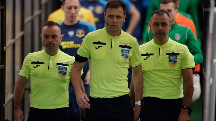 Українськи арбітри працюватимуть на матчах Ліги конференцій – УЄФА запросив одразу дві бригади