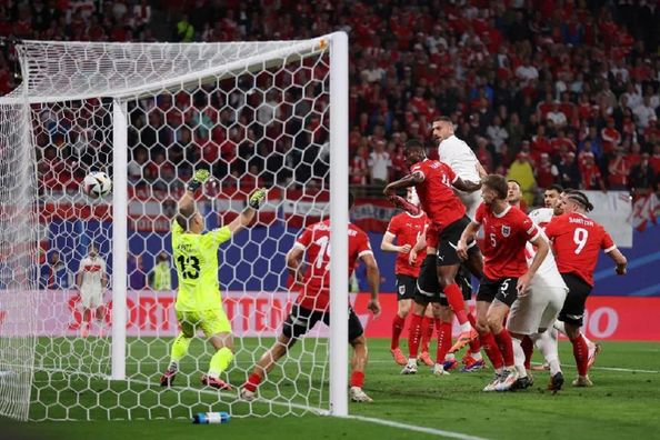 Победный дубль центрбека в видеообзоре матча Австрия – Турция – 1:2 на Евро-2024