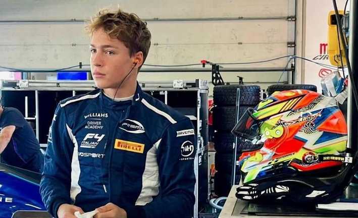 Александр Бондарев / фото из Instagram гонщика Александр Бондарев / фото из Instagram гонщика