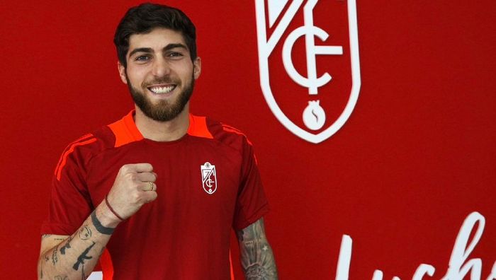 Звездный вингер Динамо официально перешел в чемпионат Испании Звездный вингер Динамо официально перешел в чемпионат Испании