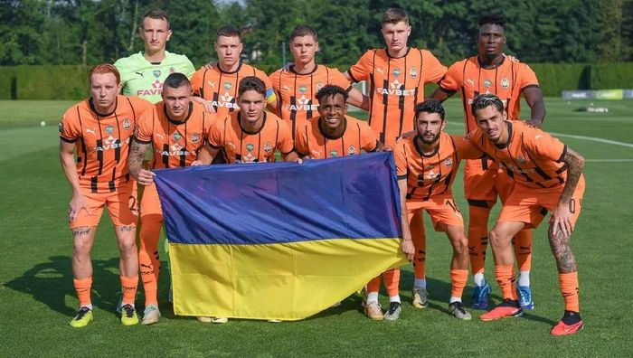 Шахтар розпочинає продаж квитків на матчі ЛЧ – вболівальникам "гірників" та Шальке обіцяють знижки Шахтар розпочинає продаж квитків на матчі ЛЧ – вболівальникам "гірників" та Шальке обіцяють знижки