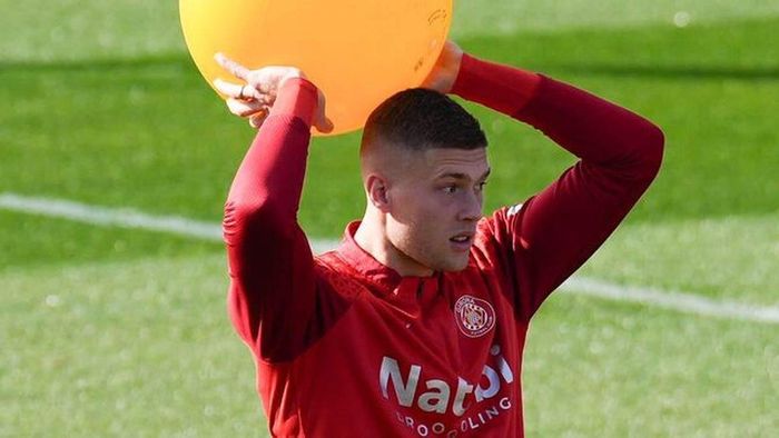 Транфер Довбика: Жирона відхилила першу пропозицію Роми