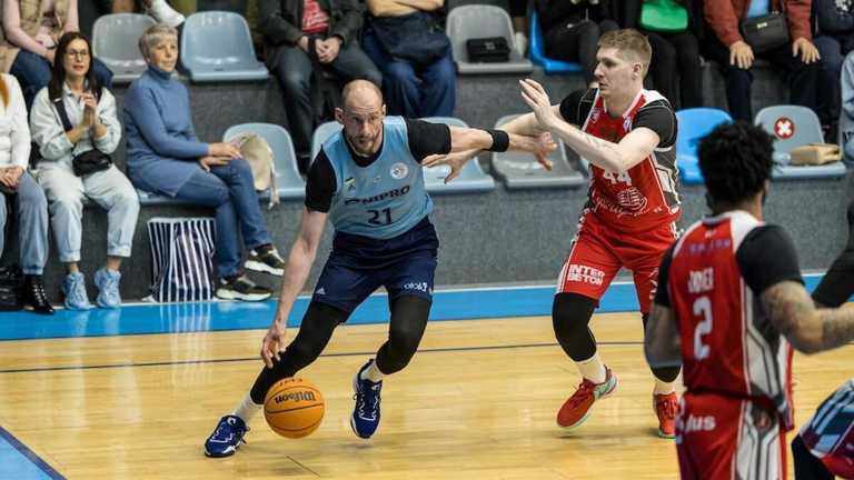 Дніпро проти Рівного у фіналі Суперліги / фото: ФБУ Дніпро проти Рівного у фіналі Суперліги / фото: ФБУ