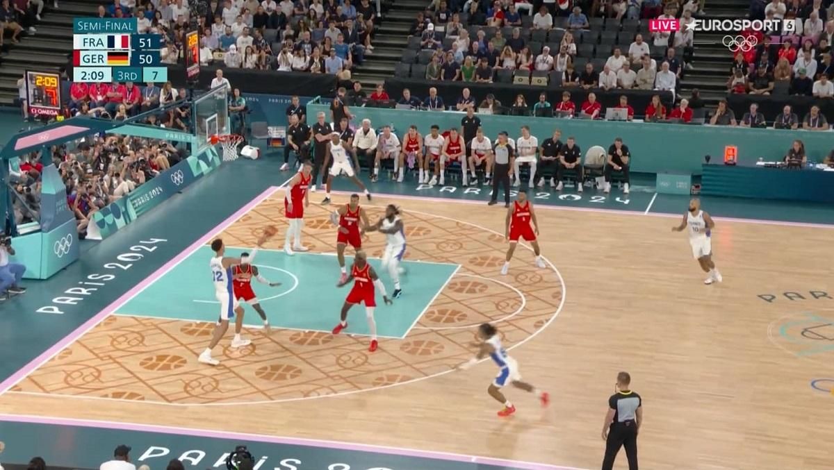 Франція обіграла Німеччину / Скріншот з трансляції Франція обіграла Німеччину / Скріншот з трансляції
