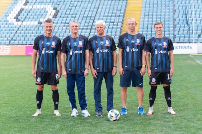 Презентація нової форми / фото: ФК Чорноморець Презентація нової форми / фото: ФК Чорноморець