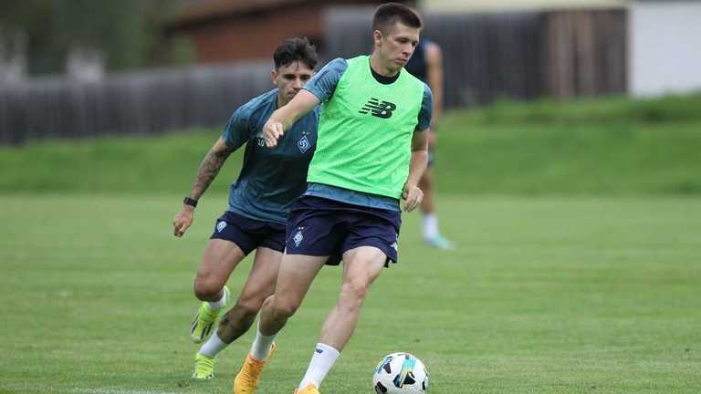 Олександр Піхальонок / ФК Динамо Олександр Піхальонок / ФК Динамо