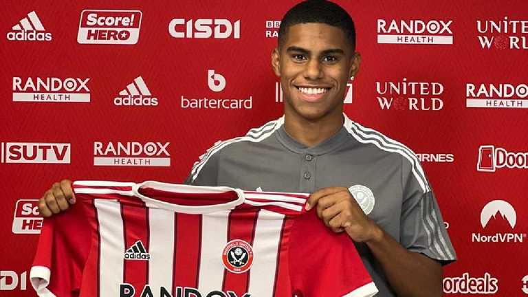 Фернандо Маседо / ФК Шеффілд Юнайтед Фернандо Маседо / ФК Шеффілд Юнайтед