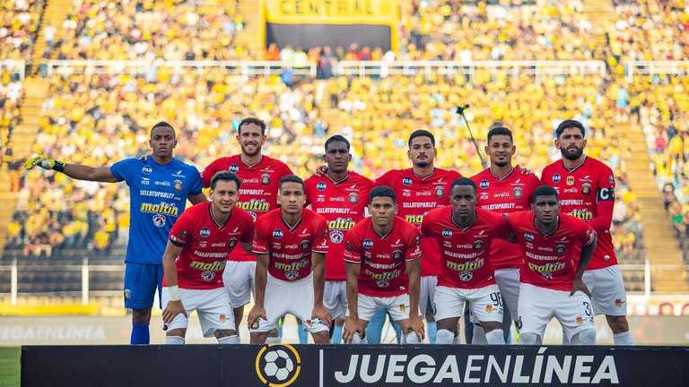 Футболисты ФК Каракас / фото: x.com/caracas_fc Футболисты ФК Каракас / фото: x.com/caracas_fc