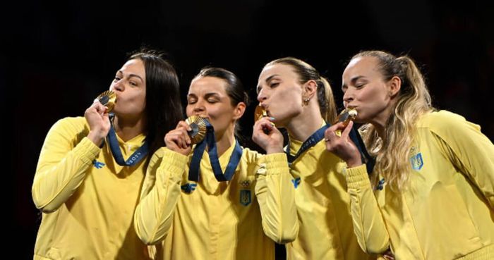 Харлан зворушливо звернулась до своїх партнерок по збірній після золота Олімпіади в Парижі