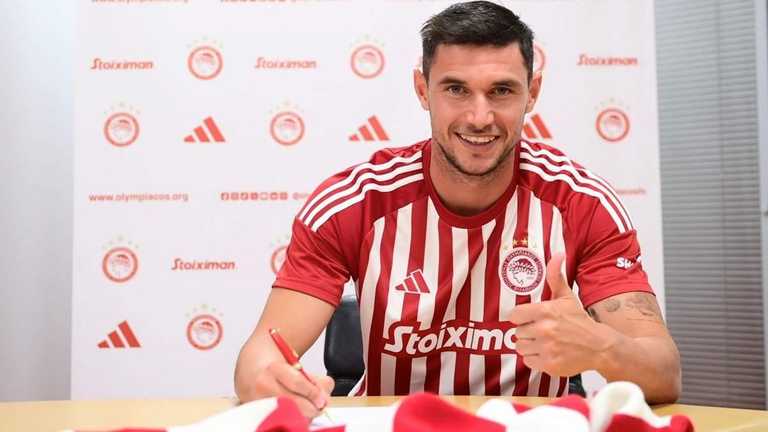 Роман Яремчук / Фото ФК Олімпіакос Роман Яремчук / Фото ФК Олімпіакос