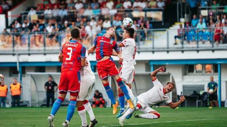 Вікторія - Кривбас / фото Вікторія - Кривбас / фото