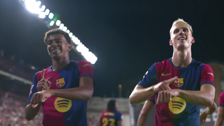 Ламін Ямал та Дані Ольмо / Скріншот з відео Ламін Ямал та Дані Ольмо / Скріншот з відео