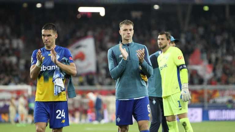 Гравці Динамо / Фото київського клубу Гравці Динамо / Фото київського клубу