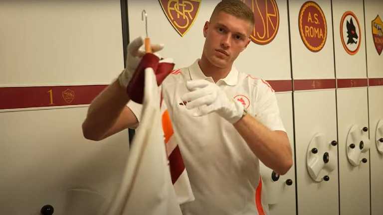 Артем Довбик / Стоп-кадр из видео Артем Довбик / Стоп-кадр из видео