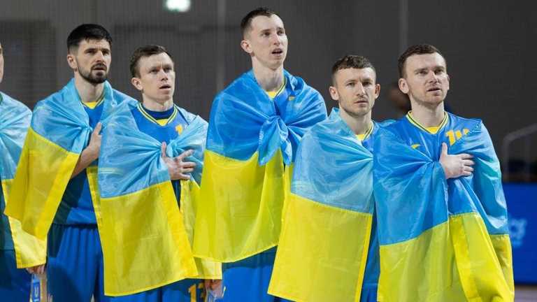 Назар Швед (второй справа) / Фото из открытых источников Назар Швед (второй справа) / Фото из открытых источников