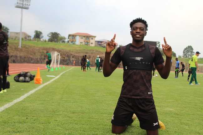 Голден Мафвента / Фото Металлист 1925 Голден Мафвента / Фото Металлист 1925