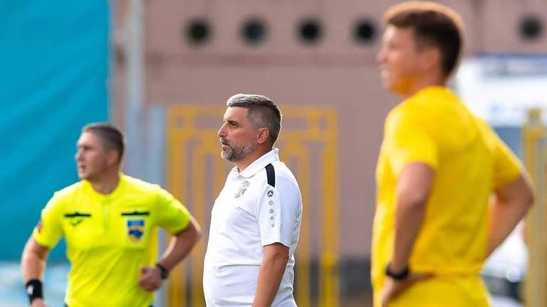 Сергій Шищенко (в центрі) / ФК Оболонь Сергій Шищенко (в центрі) / ФК Оболонь