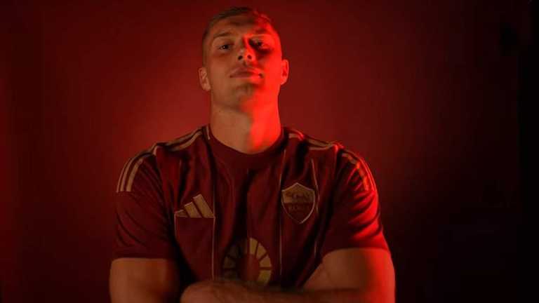 Артем Довбик / Стоп-кадр з відео Артем Довбик / Стоп-кадр з відео