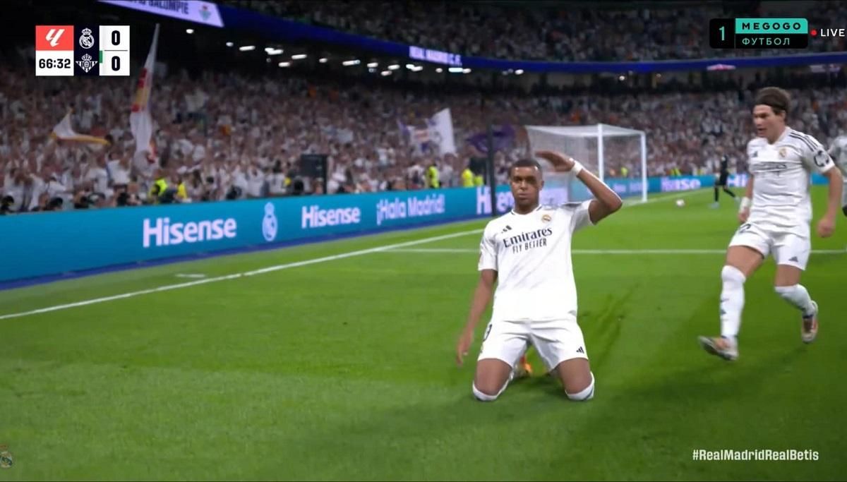 Килиан Мбаппе празднует гол / Скриншот с трансляции