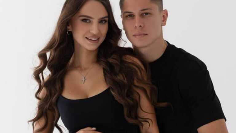 Денис Попов и Дарья / Фото из Instagram Денис Попов и Дарья / Фото из Instagram