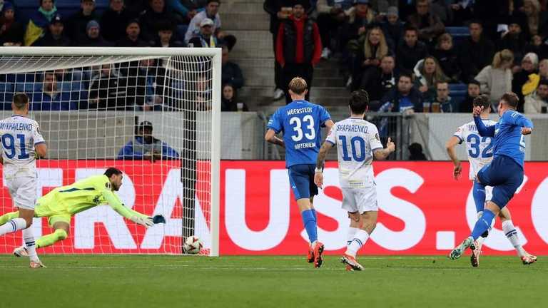 Хоффенхайм переміг Динамо / Фото Daniel ROLAND / AFP) (Photo by DANIEL ROLAND/AFP via Getty Images Хоффенхайм переміг Динамо / Фото Daniel ROLAND / AFP) (Photo by DANIEL ROLAND/AFP via Getty Images
