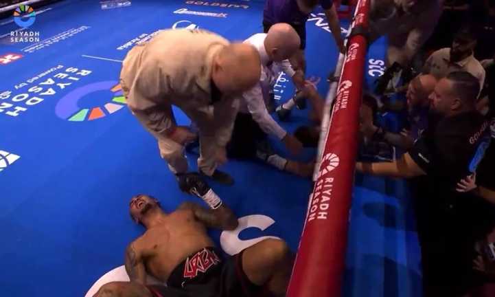 Віттакер і Кемерон впали з рингу / скріншот Віттакер і Кемерон впали з рингу / скріншот